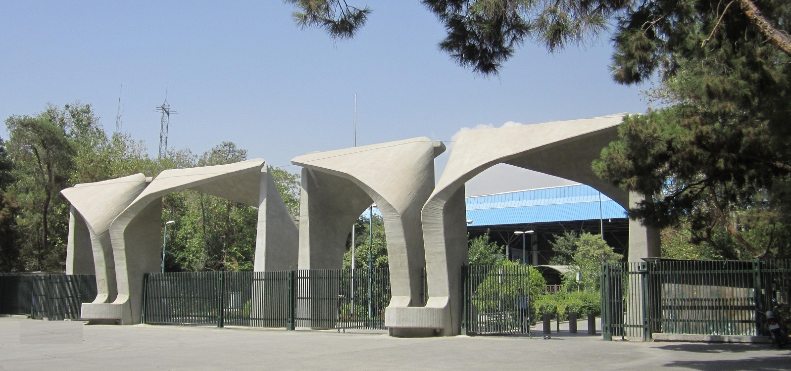 برای نیمسال دوم سال تحصیلی ۱۴۰۲- ۱۴۰۱؛ جزئیات تکمیل ظرفیت پذیرش دانشجو در مقطع دکتری تخصصی(Ph.D) پردیسهای بینالمللی کیش، ارس، کاسپین و خلیج فارس دانشگاه تهران اعلام شد